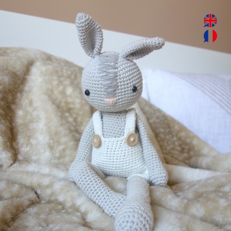 Célestin, le lapin, modèle au crochet